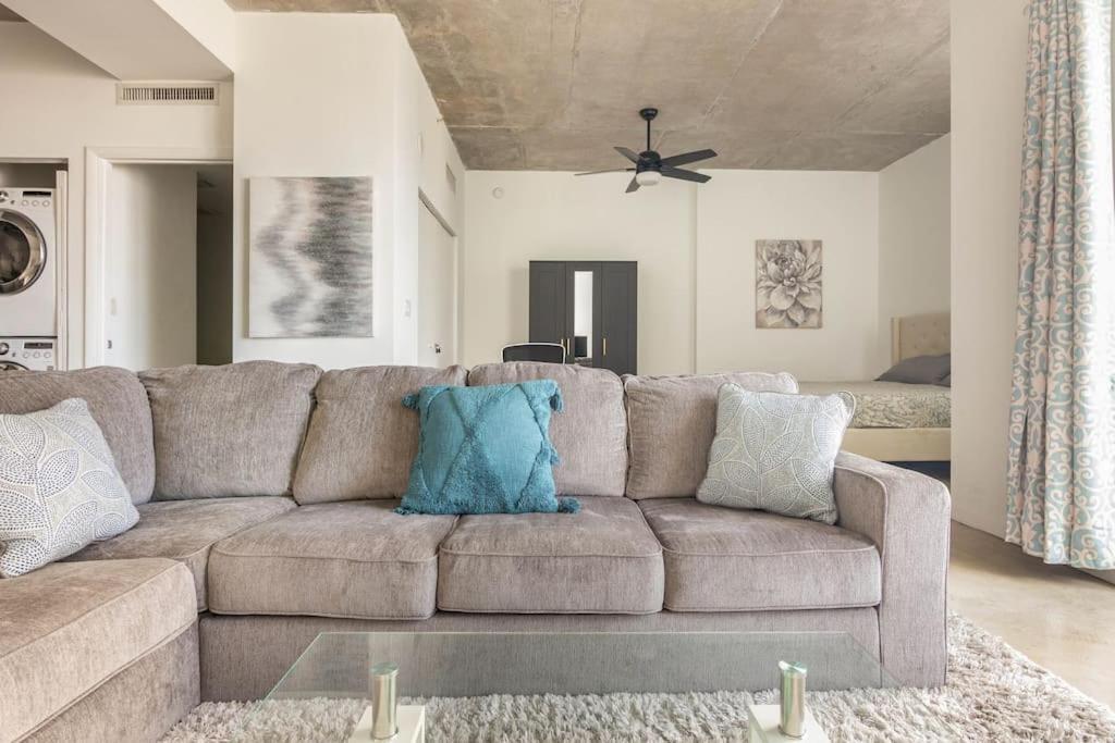 1Br Loft In Downtown With Bay View And Workspace Miami Dış mekan fotoğraf